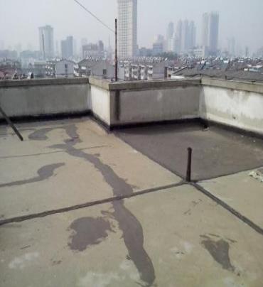 金昌市漏水维修 楼顶漏水是什么原因，楼顶漏水维修方法是什么?